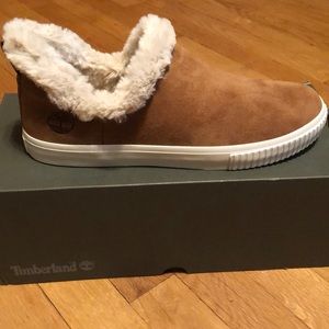 TIMBERlAND SLIP-ON (NEW)